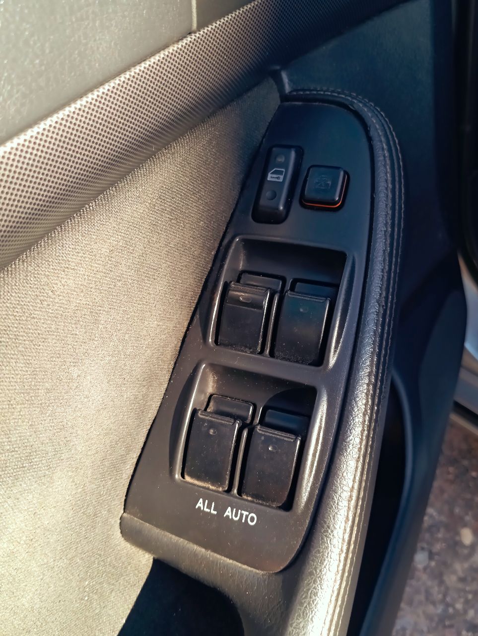 Toyota Avensis - фото 38