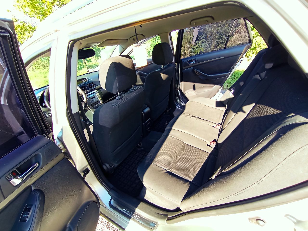 Toyota Avensis - фото 20