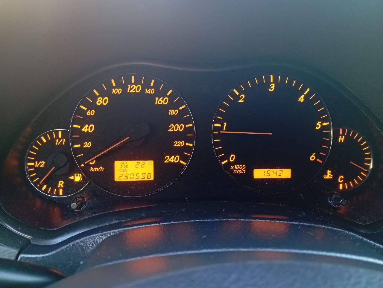 Toyota Avensis - фото 35