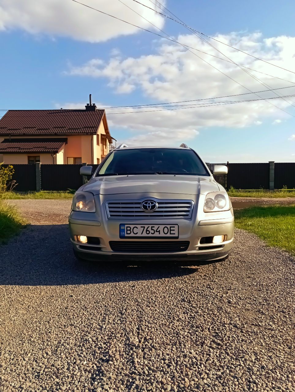 Toyota Avensis - фото 6