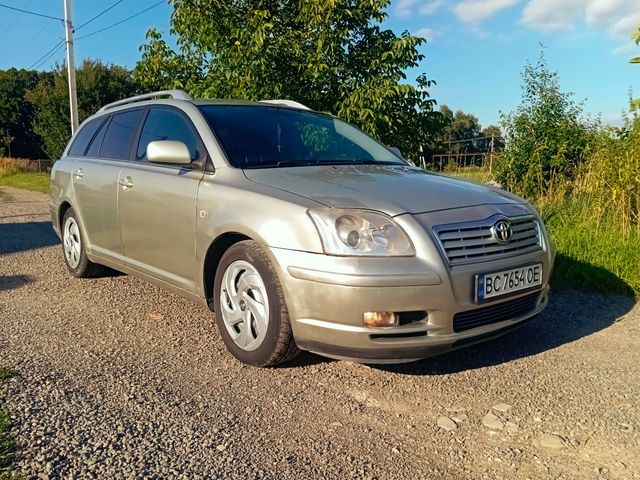 Toyota Avensis - фото 1