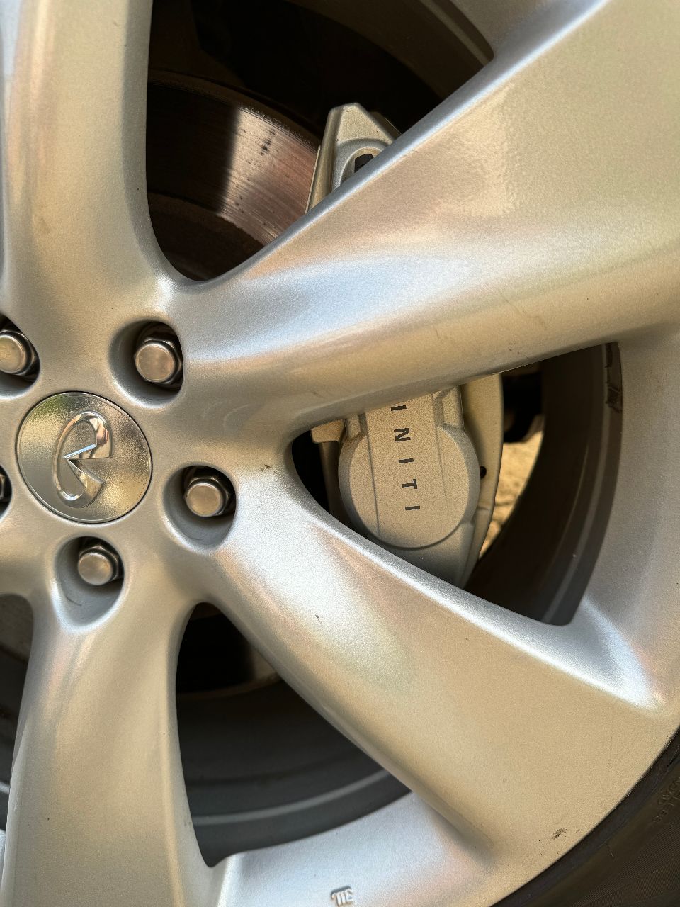 Infiniti FX - фото 28