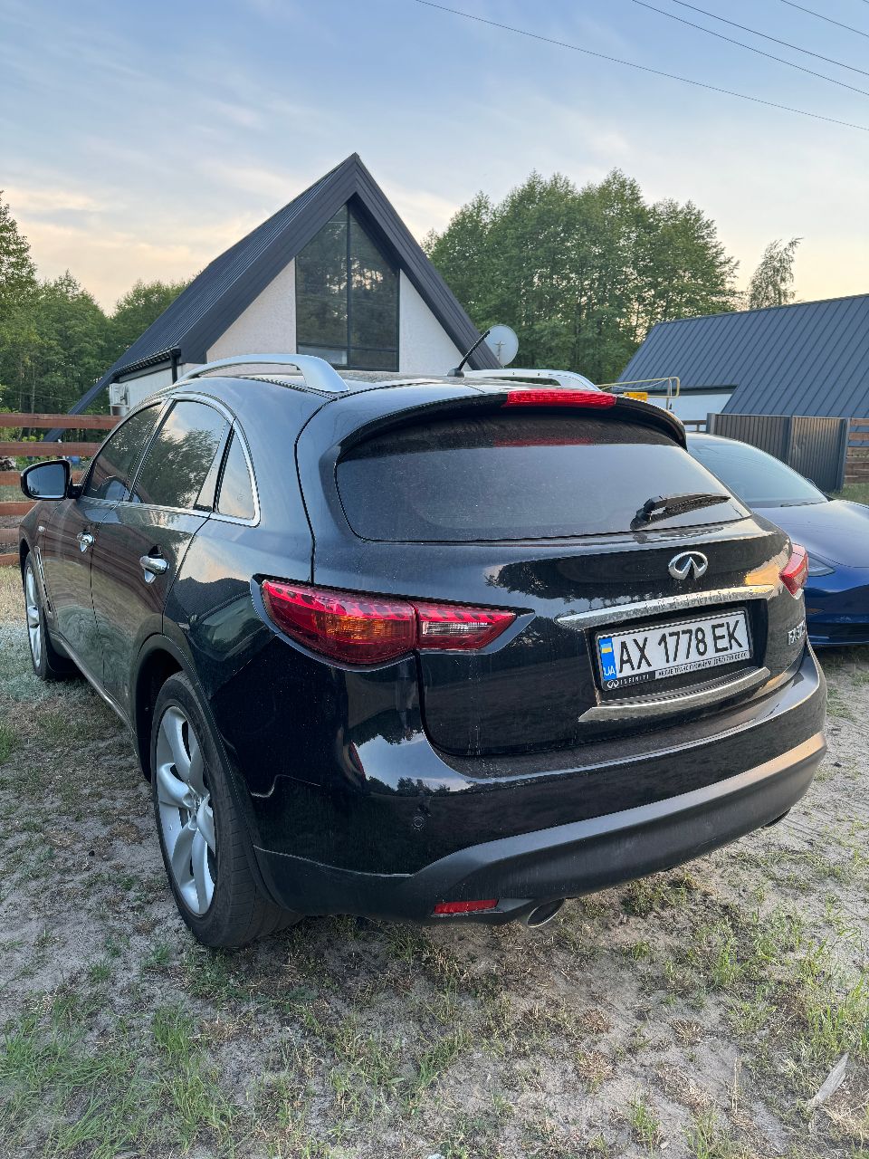 Infiniti FX - фото 9