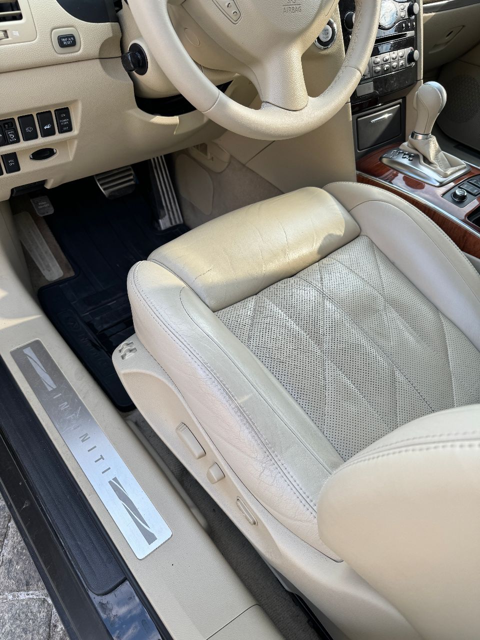 Infiniti FX - фото 21