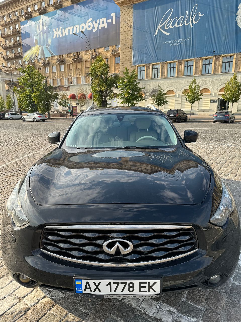 Infiniti FX - фото 7