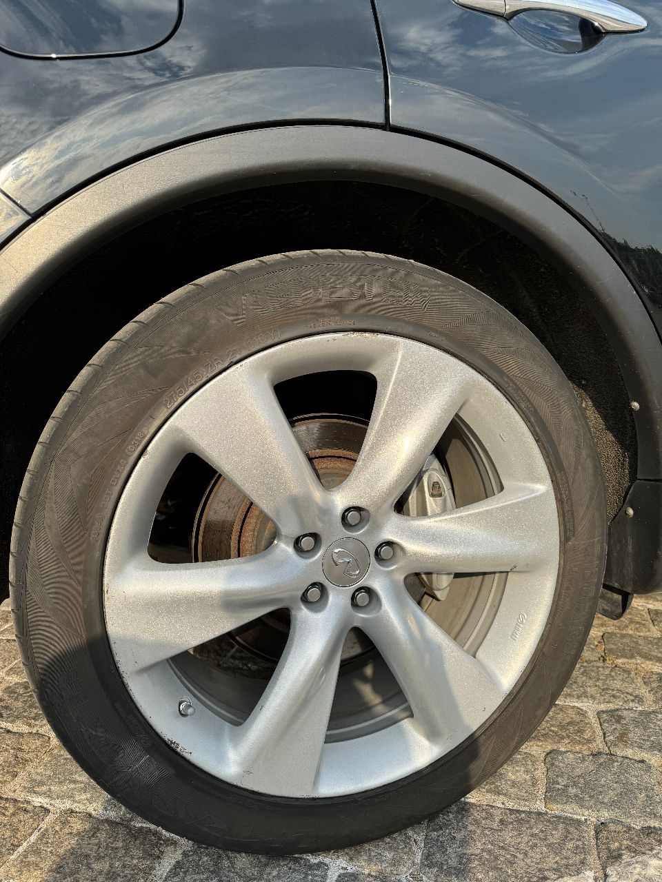 Infiniti FX - фото 23