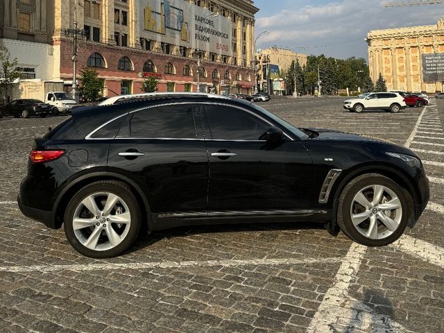 Infiniti FX - фото 3