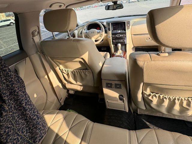 Infiniti FX - фото 4