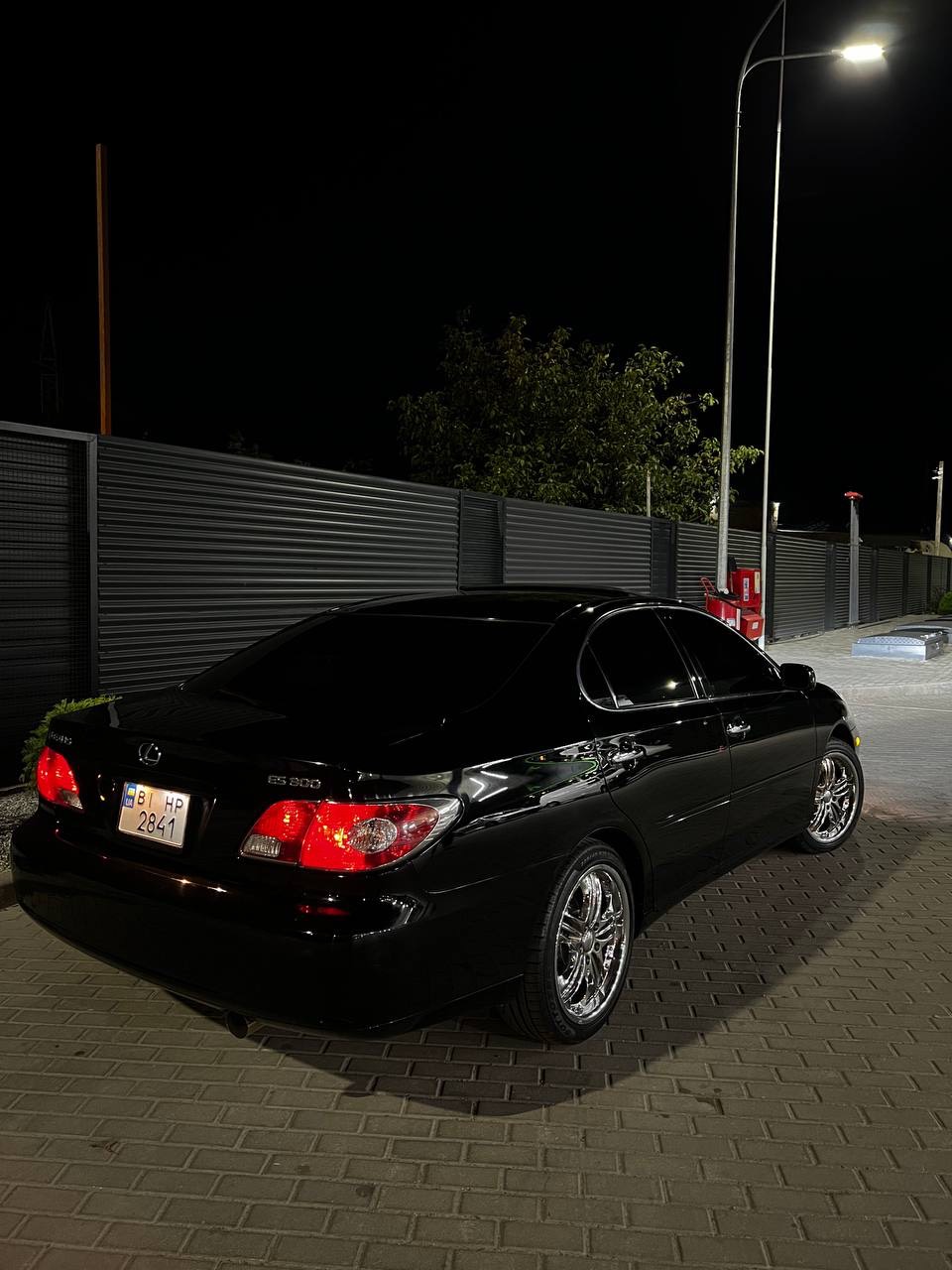 Lexus ES - фото 10