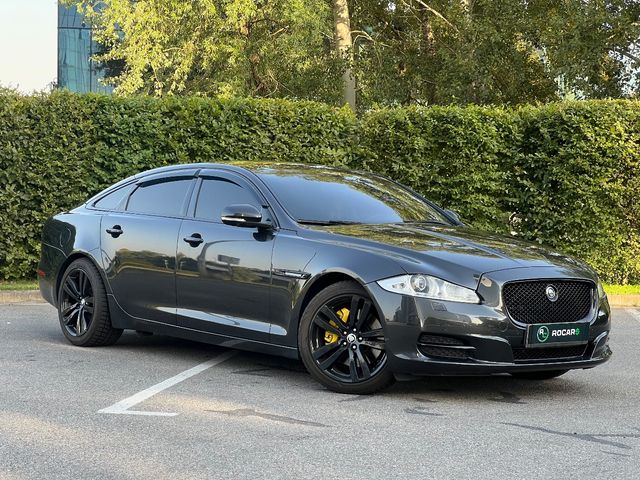 Jaguar XJ - зображення 1