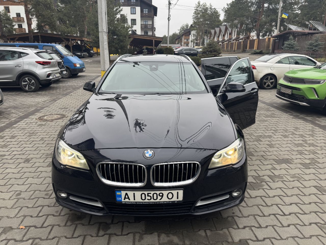 BMW 5 серії - фото 1