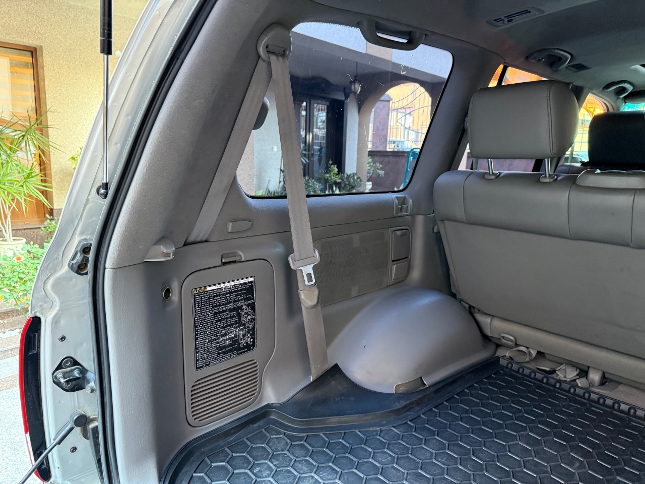 Lexus LX - фото 30