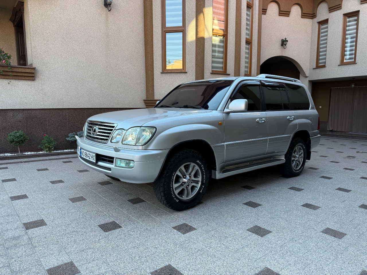 Lexus LX - фото 8
