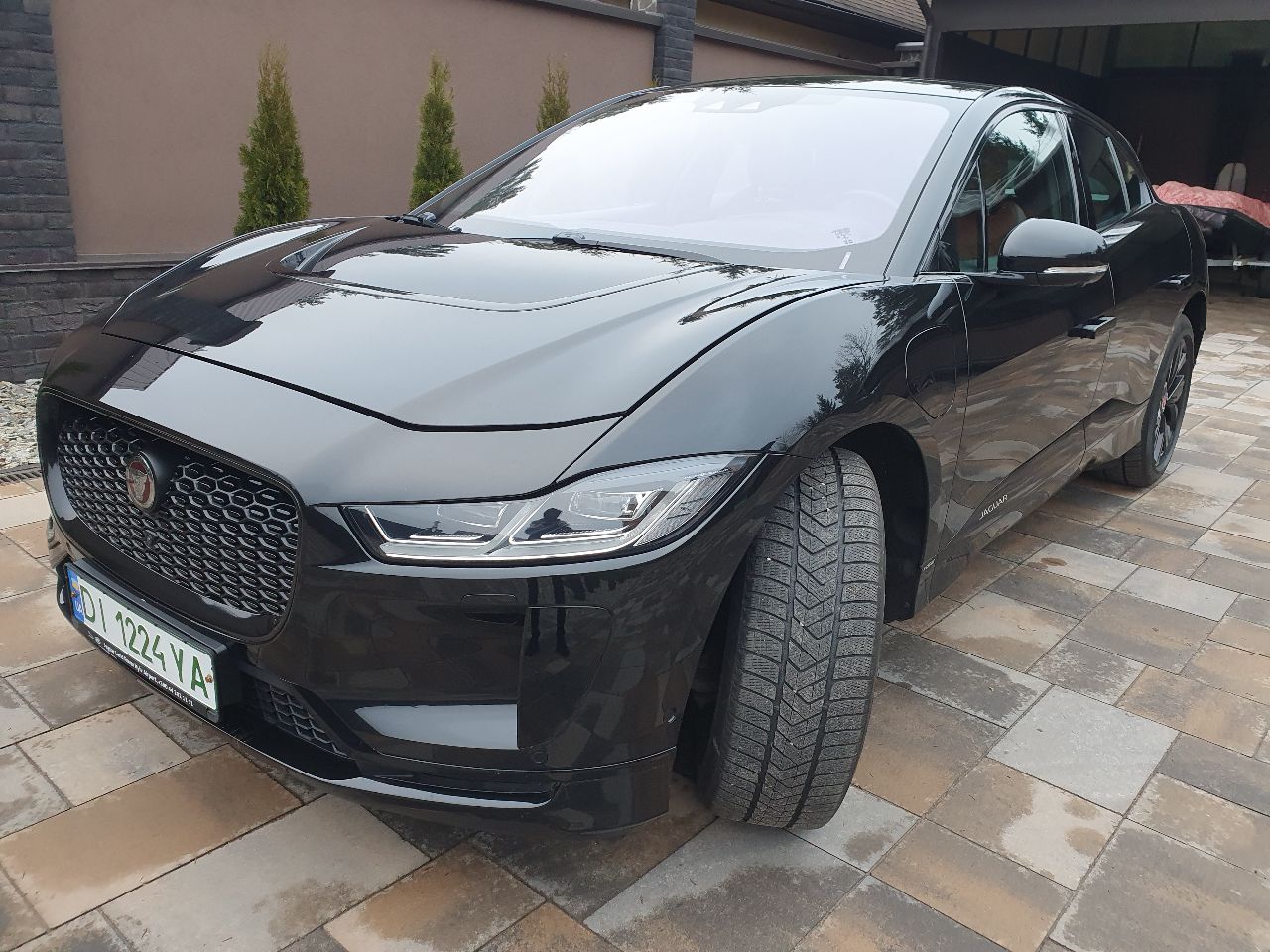 Jaguar I-Pace - фото 1