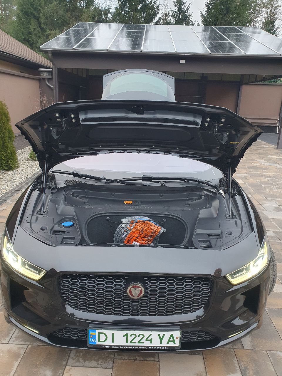 Jaguar I-Pace - фото 8