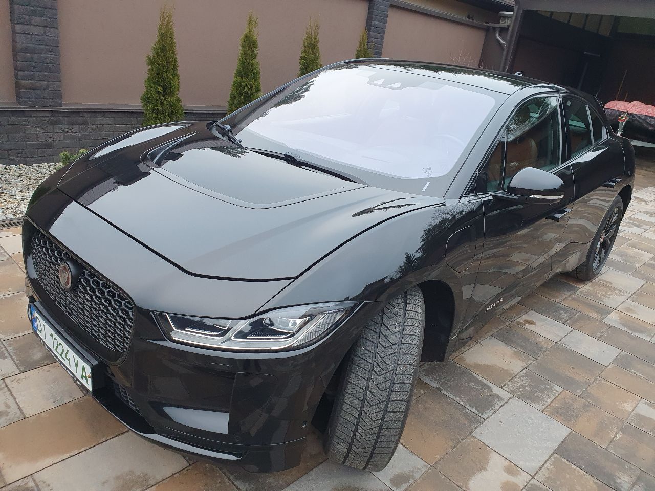 Jaguar I-Pace - фото 2
