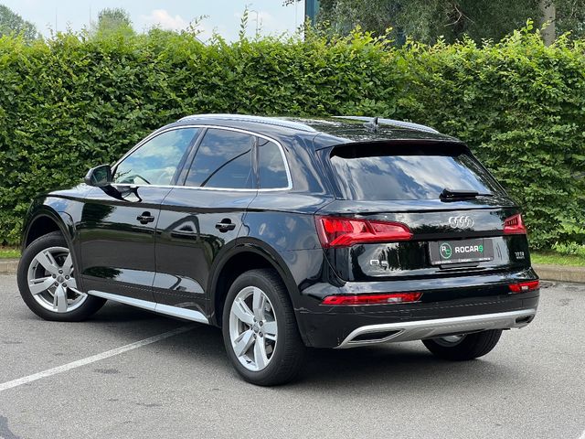 Audi Q5 - фото 3