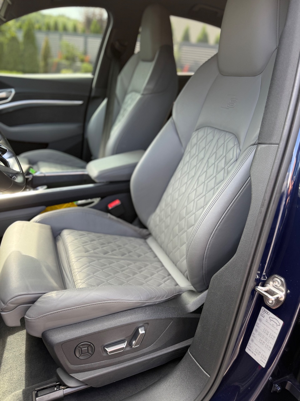 Audi e-tron Sportback - фото 5