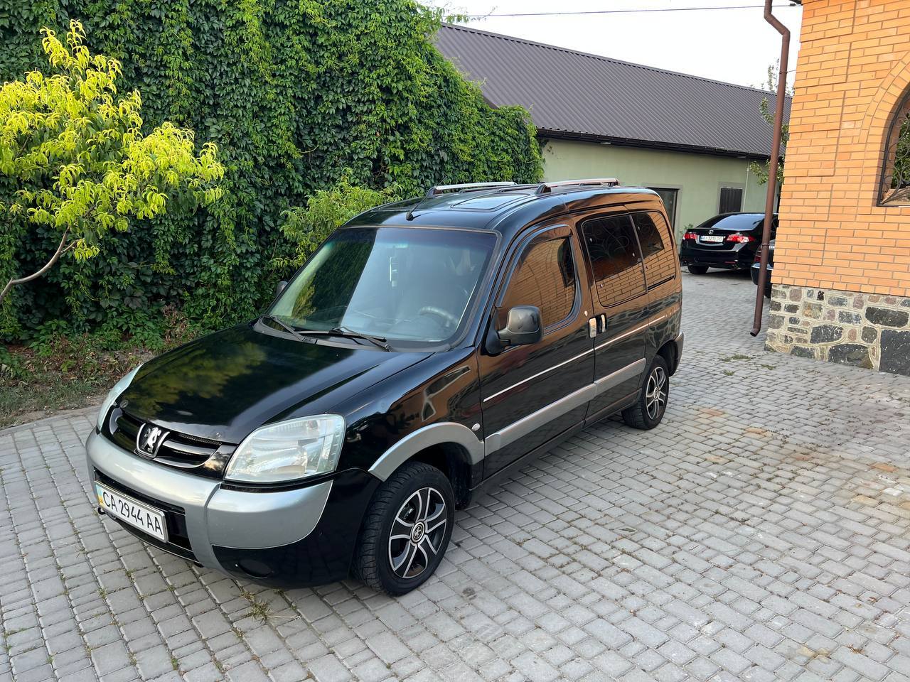 Peugeot Partner - фото 2