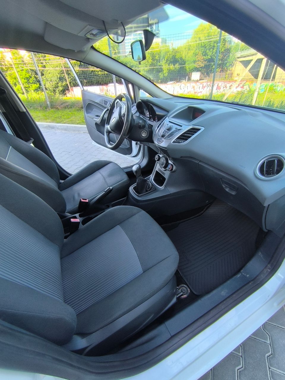 Ford Fiesta - фото 12