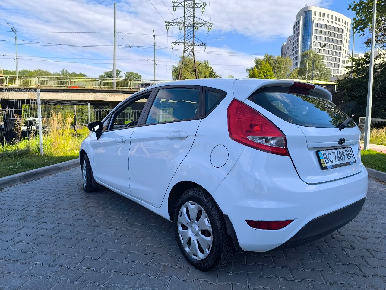 Ford Fiesta - фото 6