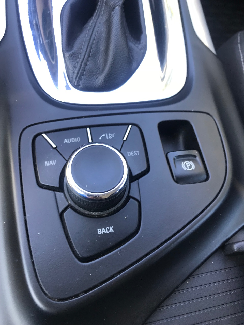 Opel Insignia - фото 11