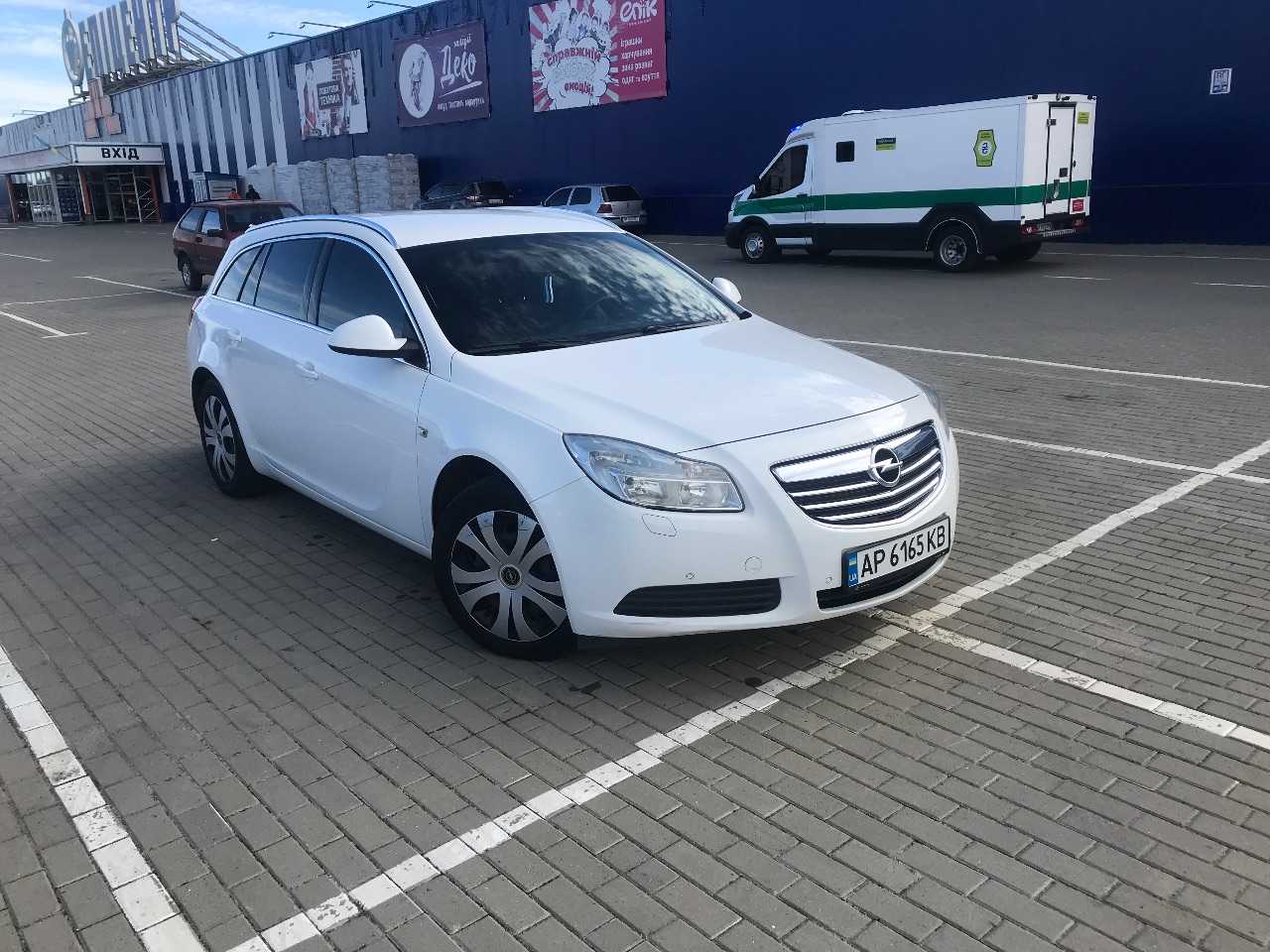 Opel Insignia - фото 3