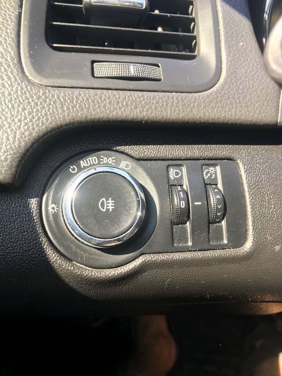 Opel Insignia - фото 10