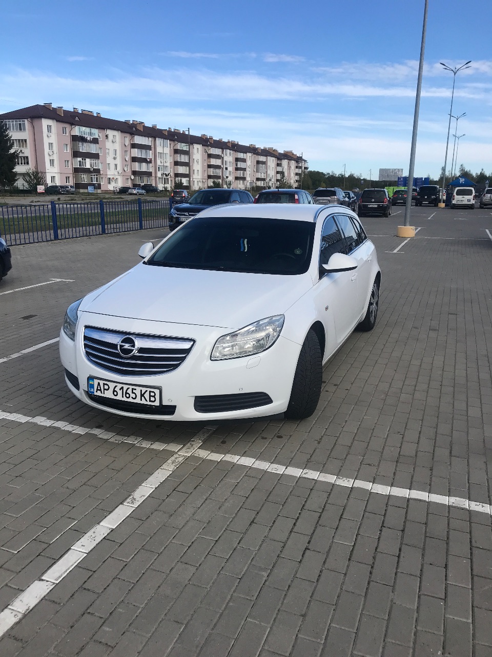 Opel Insignia - фото 1