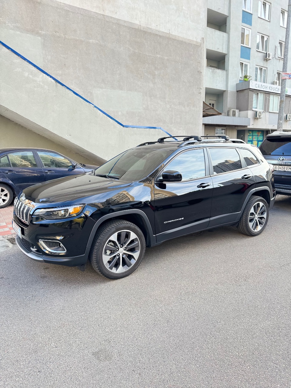 Jeep Cherokee - фото 37