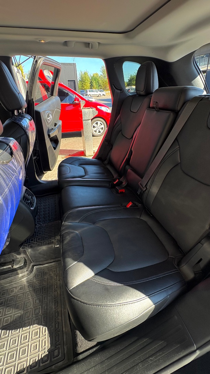 Jeep Cherokee - фото 23