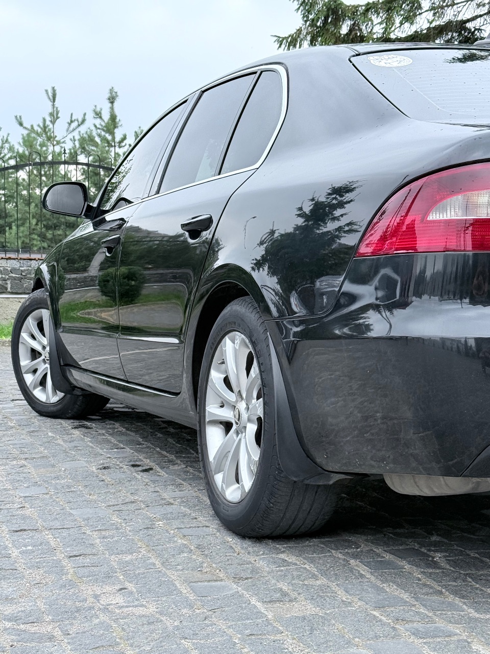 Skoda Superb - фото 17