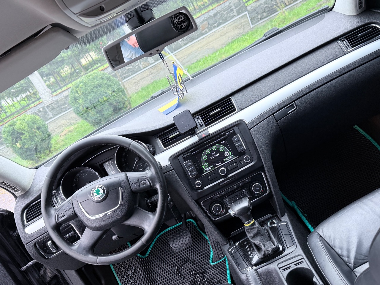 Skoda Superb - фото 37