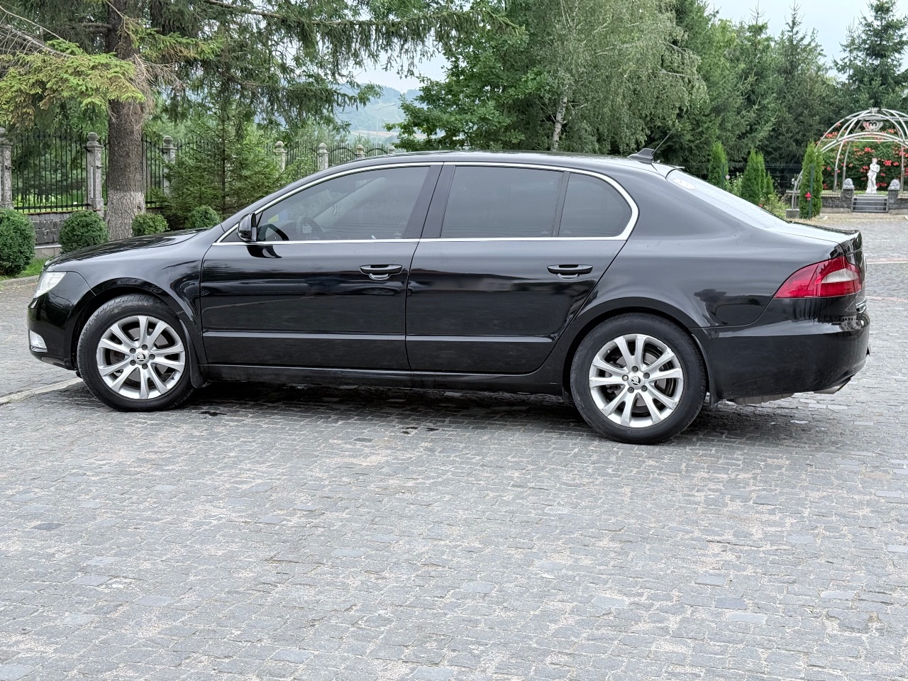 Skoda Superb - фото 20