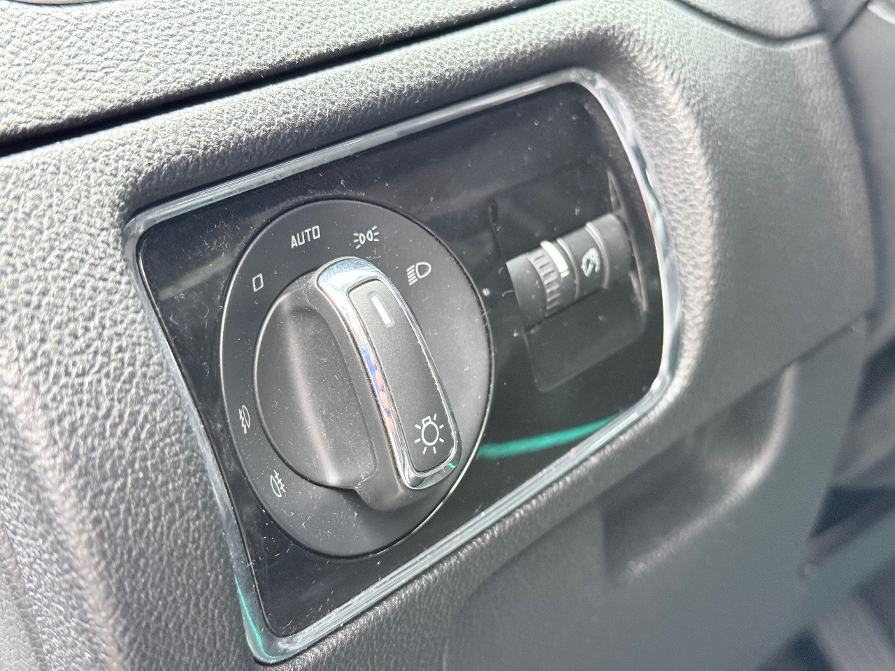 Skoda Superb - фото 11