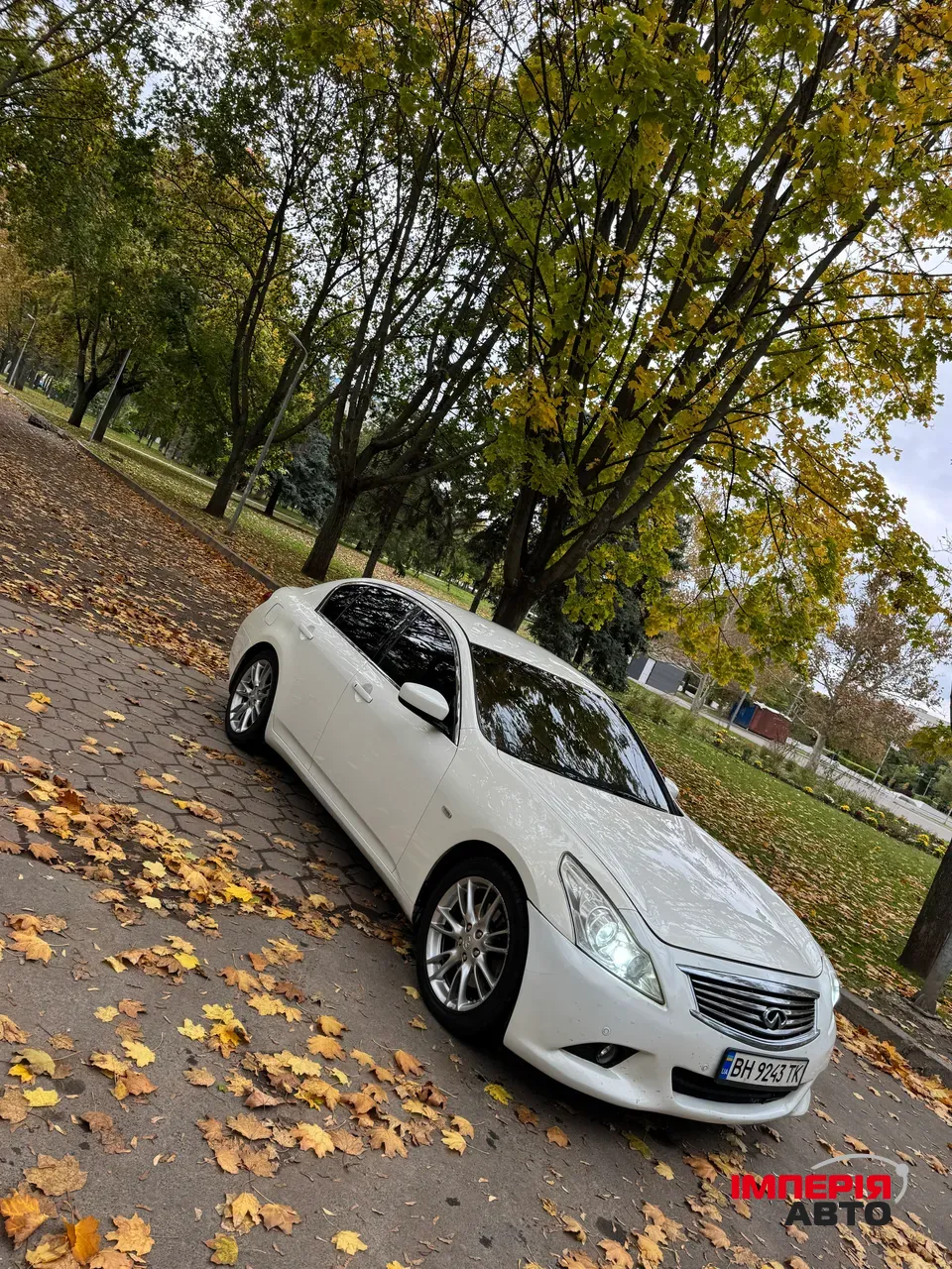 Infiniti G - фото 1