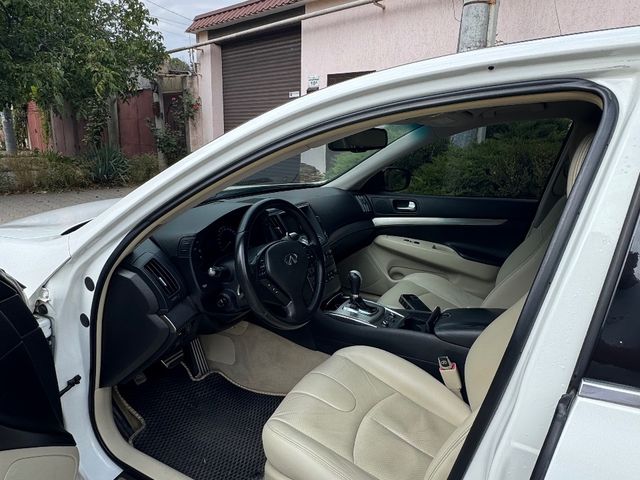 Infiniti G - фото 5
