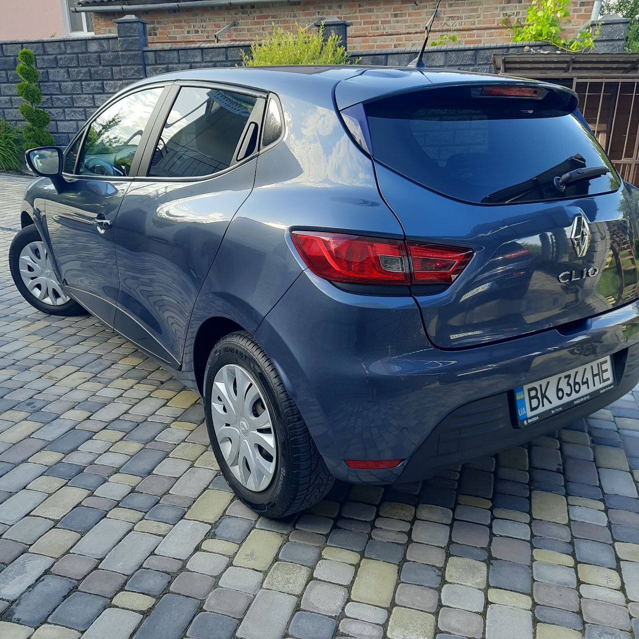 Renault Clio - фото 5