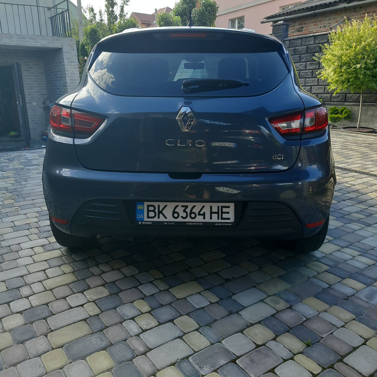 Renault Clio - фото 3