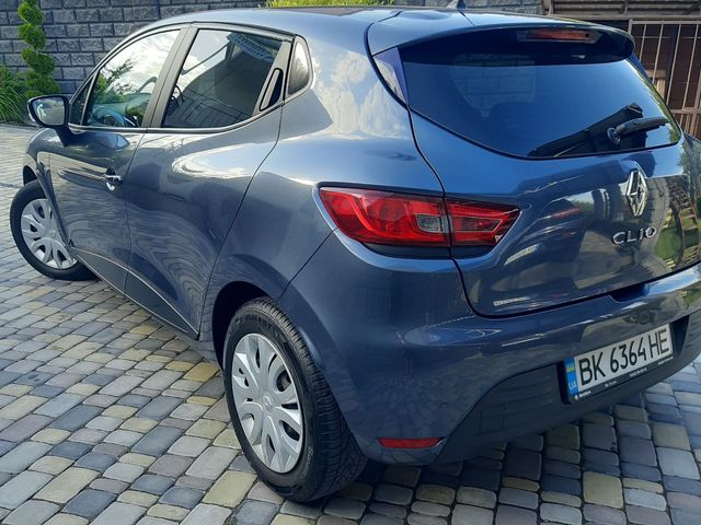 Renault Clio - фото 5