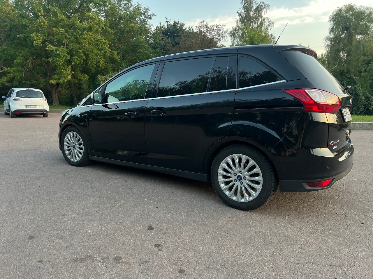 Ford C-MAX - фото 6