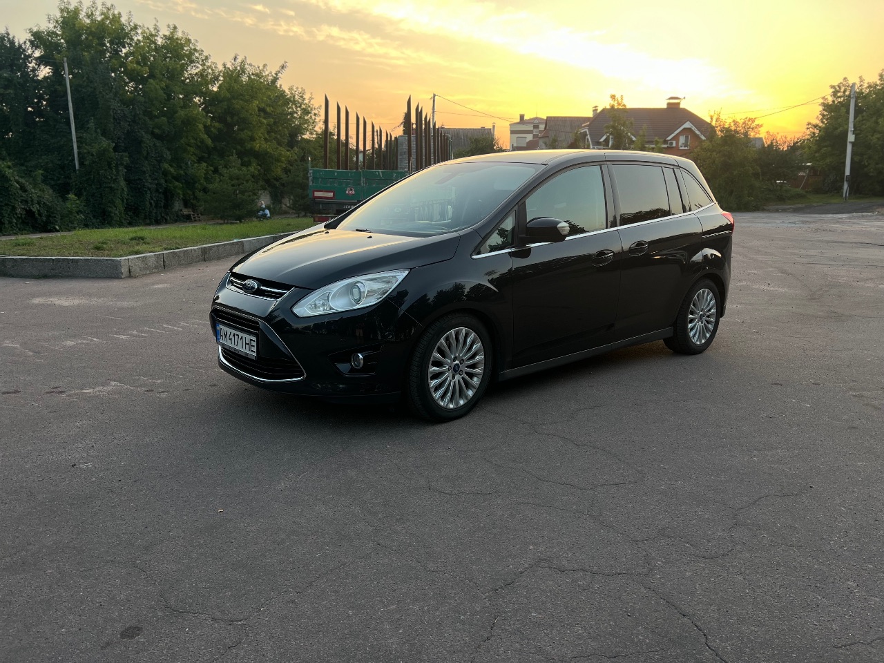 Ford C-MAX - фото 8