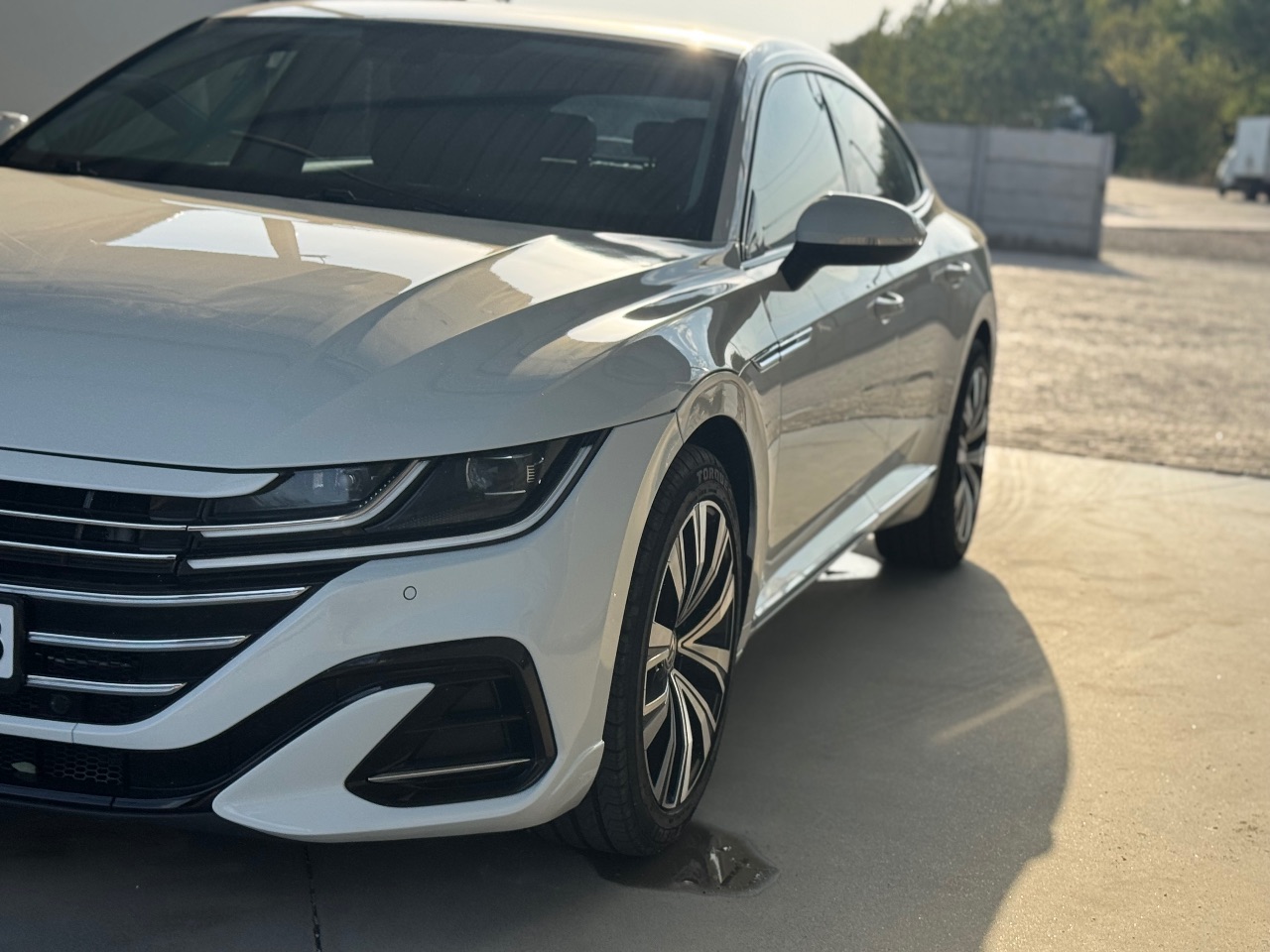 Volkswagen Arteon R - фото 20