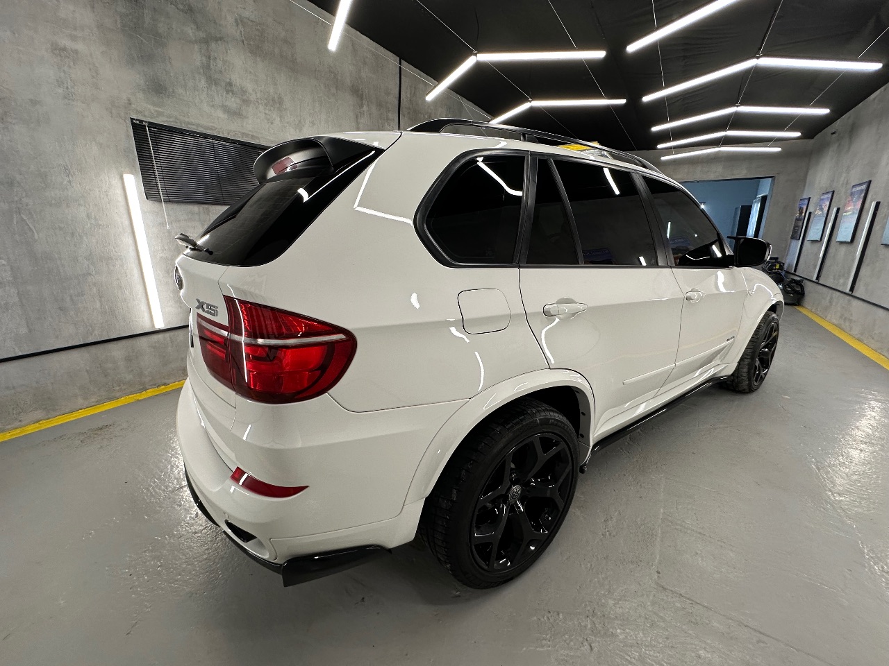 BMW X5 - фото 10