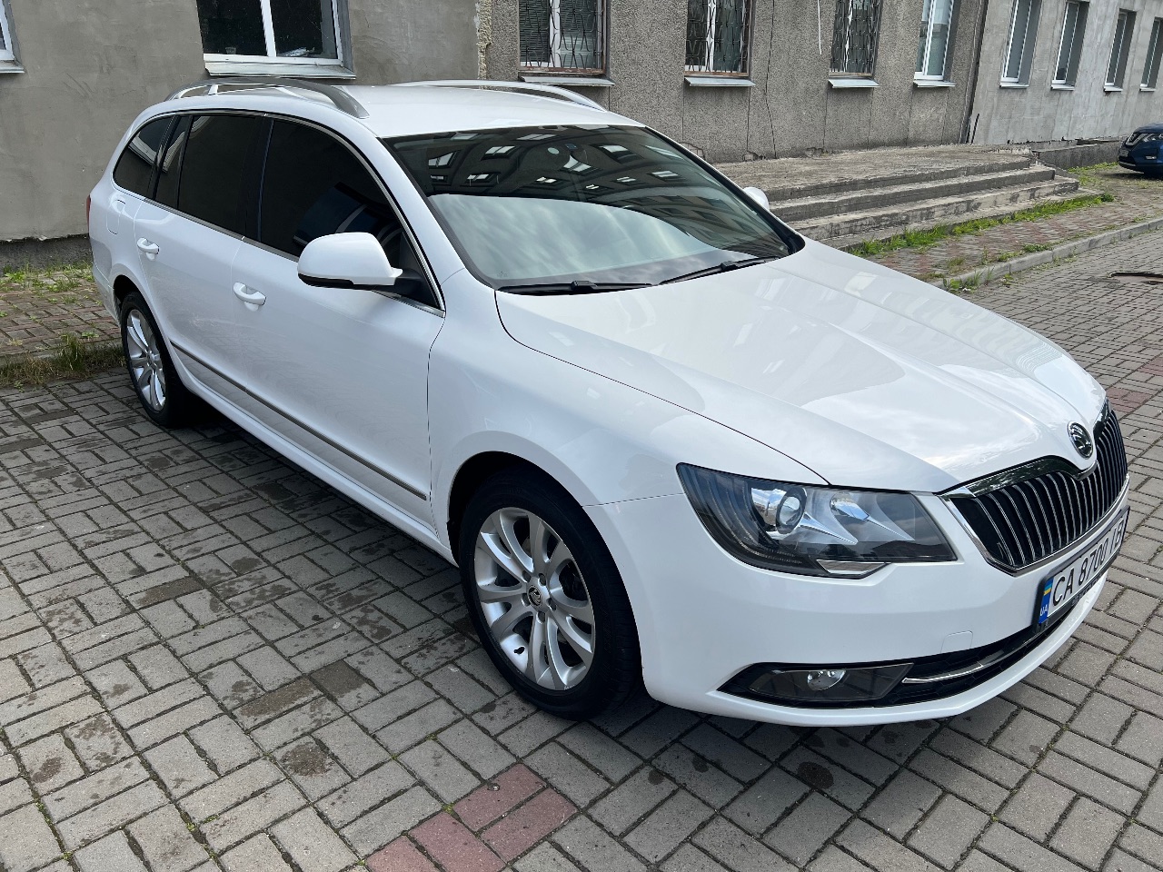 Skoda Superb - фото 1