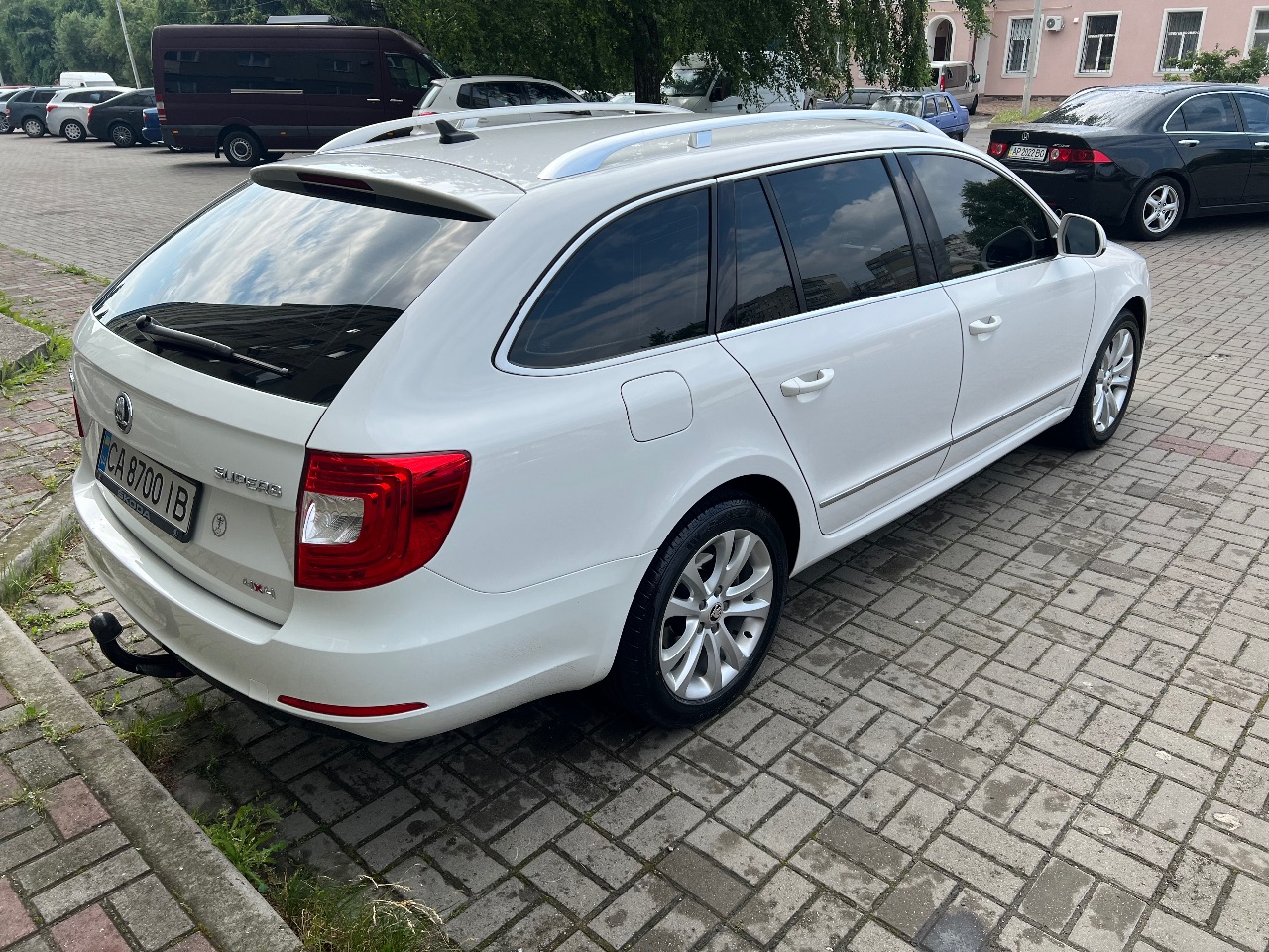 Skoda Superb - фото 5