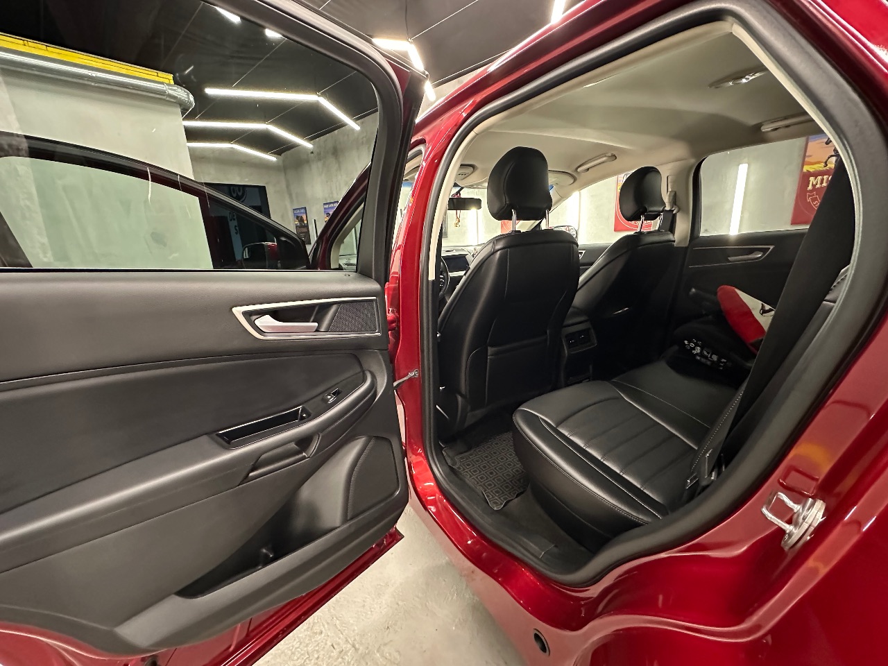 Ford Edge - фото 11