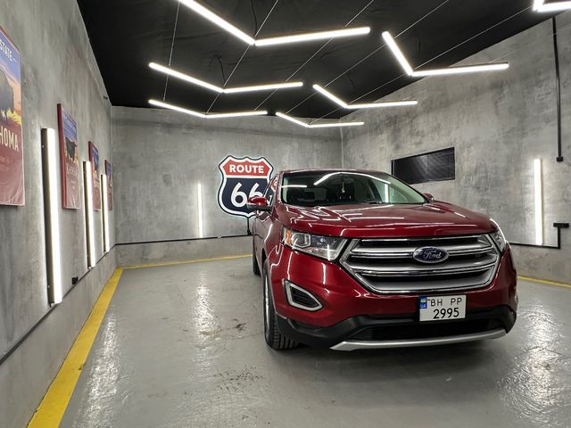 Ford Edge - фото 2