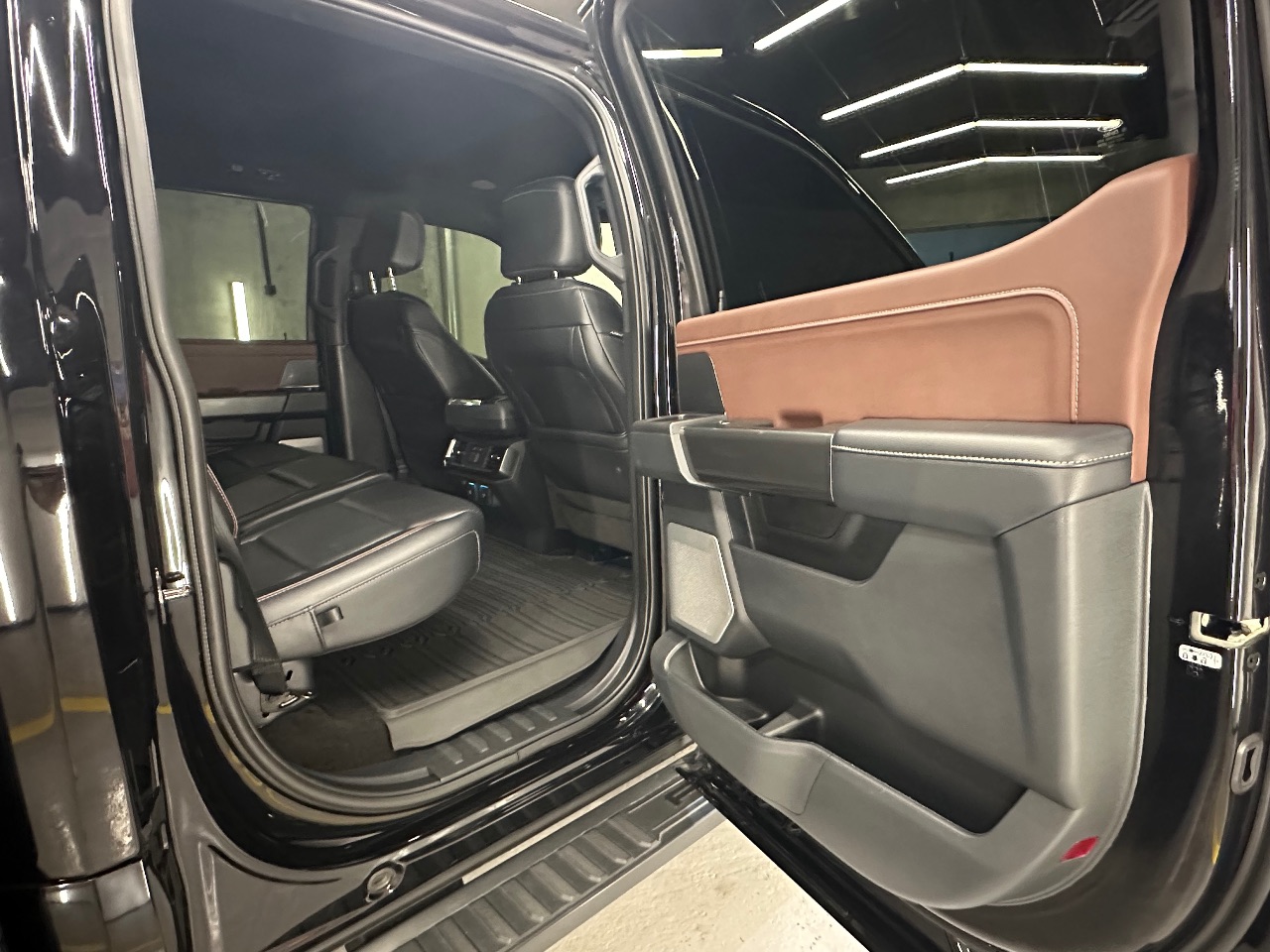 Ford F-150 - фото 16