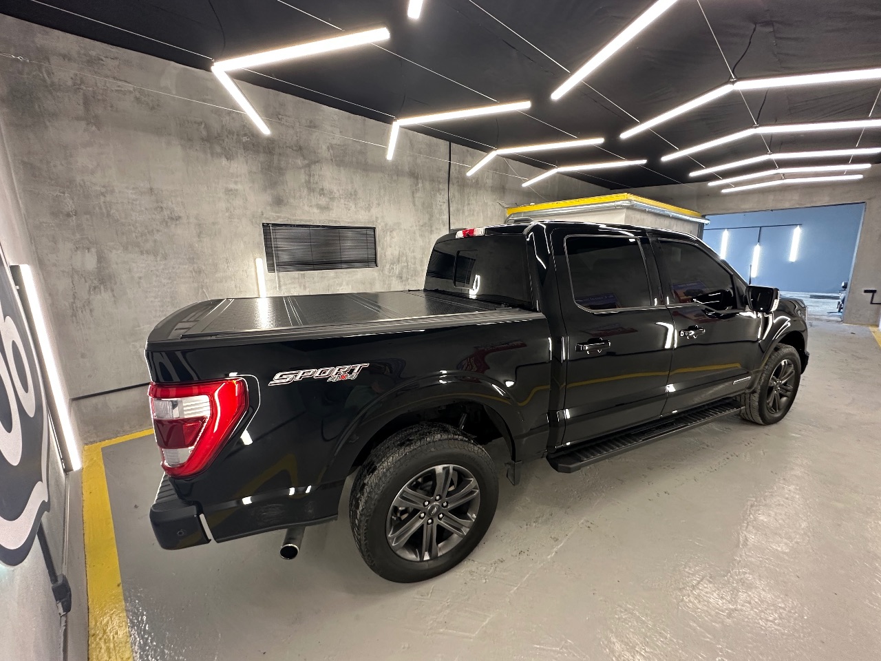 Ford F-150 - фото 15